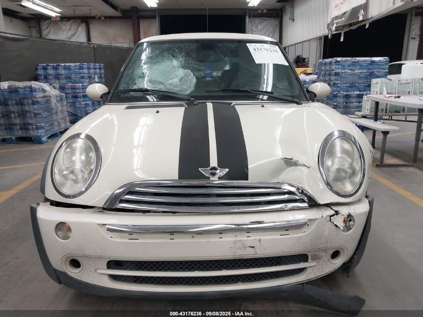 2006 Mini Cooper VIN: WMWRC33546TK17255 Lot: 43176236
