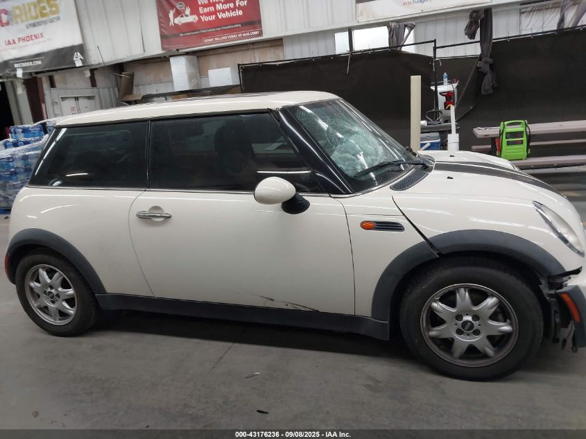 2006 Mini Cooper VIN: WMWRC33546TK17255 Lot: 43176236