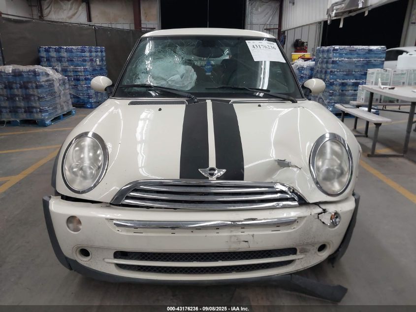 2006 Mini Cooper VIN: WMWRC33546TK17255 Lot: 43176236