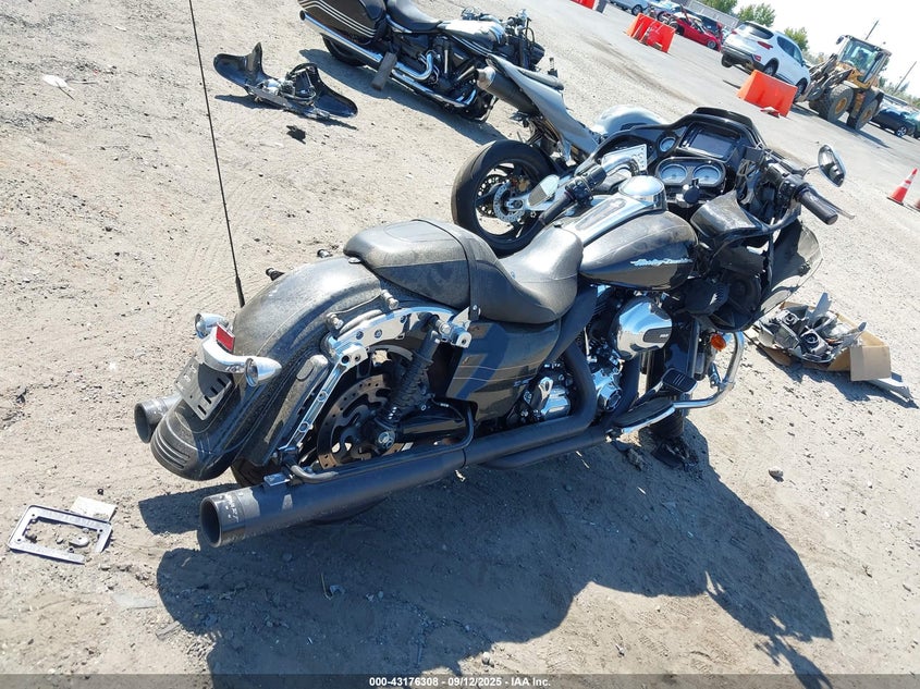 2016 Harley-Davidson Fltrxs Road Glide Special VIN: 1HD1KTM16GB675898 Lot: 43176308