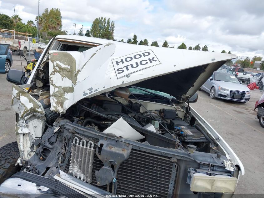 1997 GMC Yukon Sle VIN: 1GKEK13R5VJ756638 Lot: 43176663