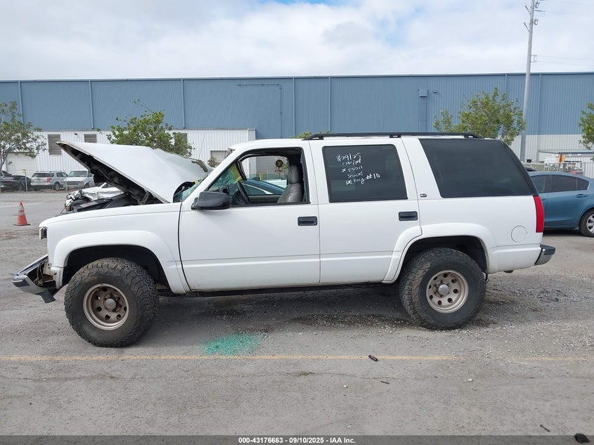 1997 GMC Yukon Sle VIN: 1GKEK13R5VJ756638 Lot: 43176663