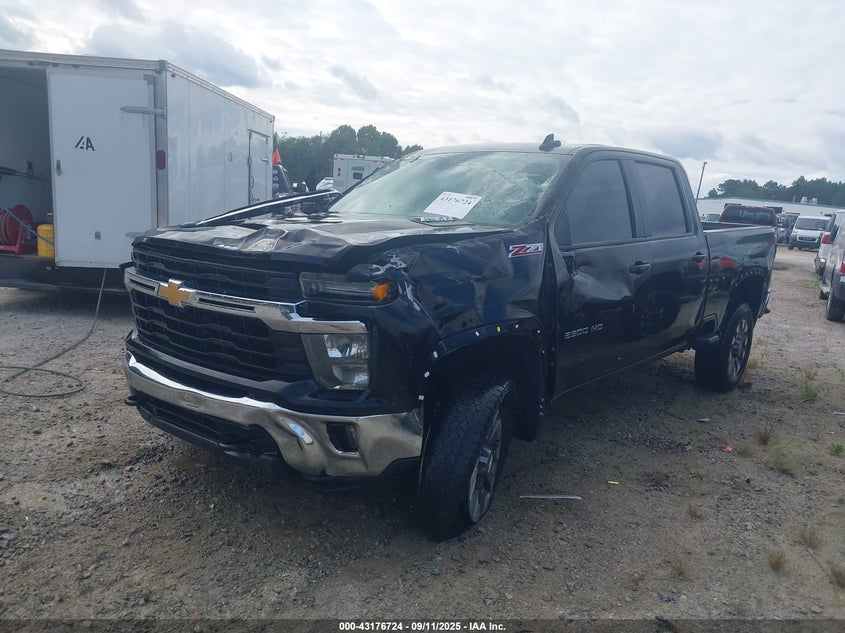 2024 Chevrolet Silverado 2500Hd 4Wd Standard Bed Lt 2GC4YNE70R1185956 photo #3