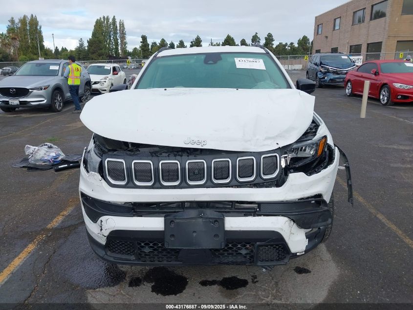 2022 Jeep Compass Latitude 4X4 VIN: 3C4NJDBB3NT130597 Lot: 43176887