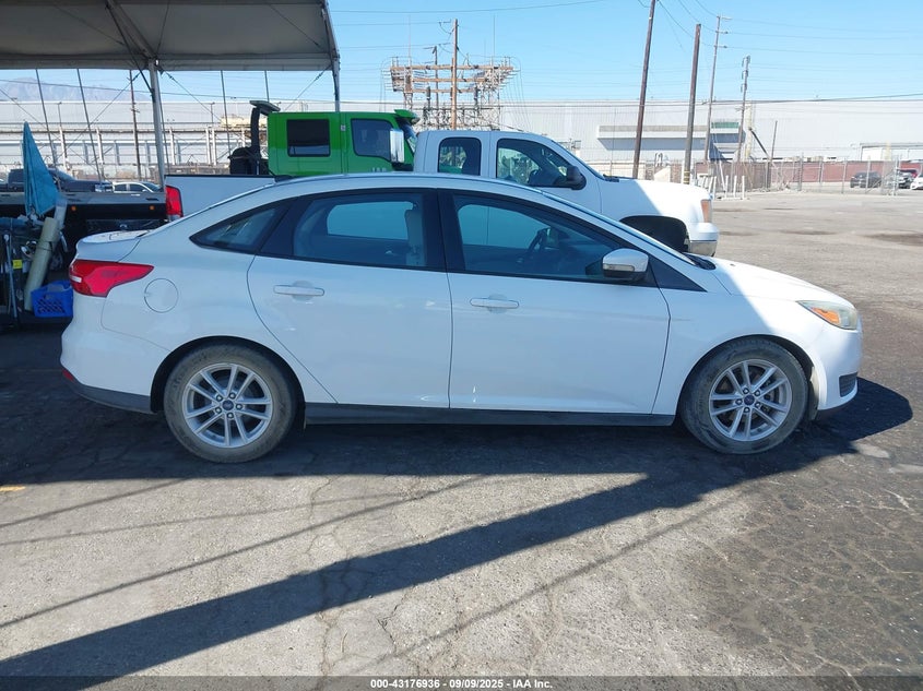 2015 FORD FOCUS SE - 1FADP3F24FL250085
