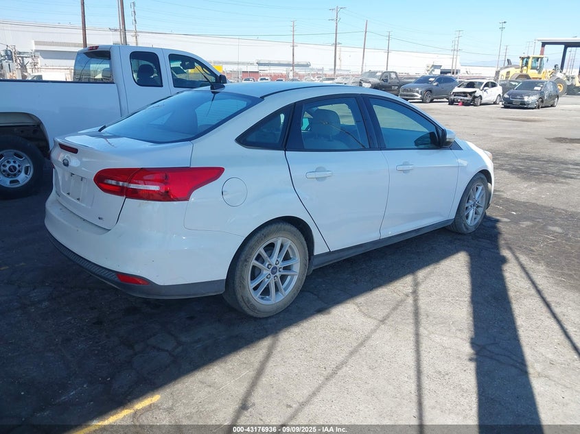 2015 FORD FOCUS SE - 1FADP3F24FL250085
