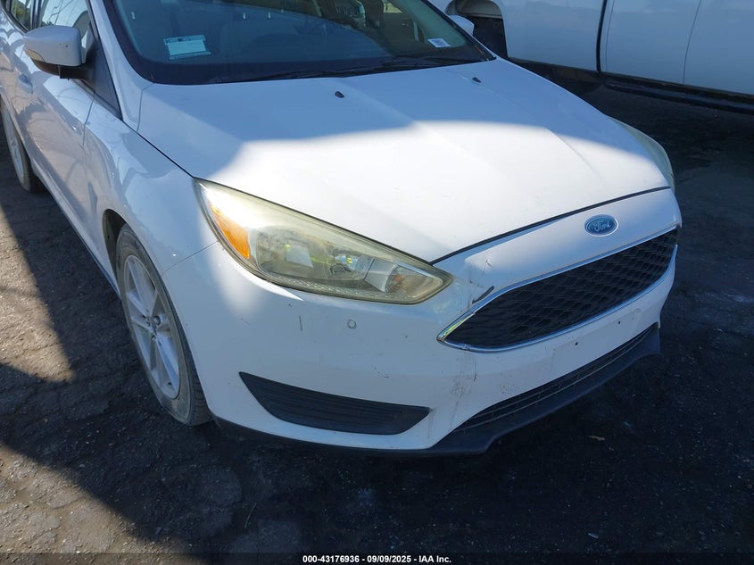 2015 FORD FOCUS SE - 1FADP3F24FL250085
