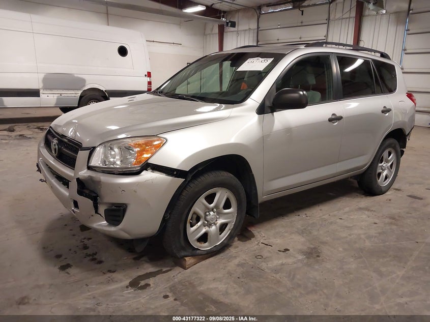 2T3BF4DV8BW163417 2011 TOYOTA RAV 4 photo no. 2