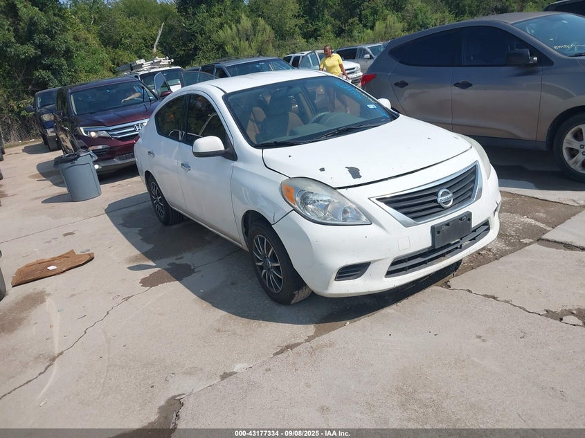2014 NISSAN VERSA 1.6 SV - 3N1CN7AP0EL831692