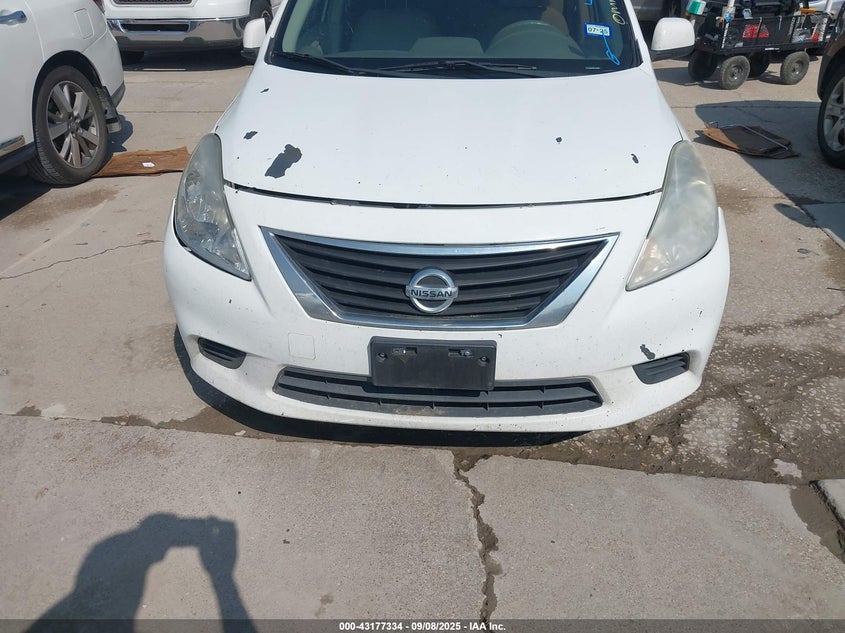 2014 NISSAN VERSA 1.6 SV - 3N1CN7AP0EL831692