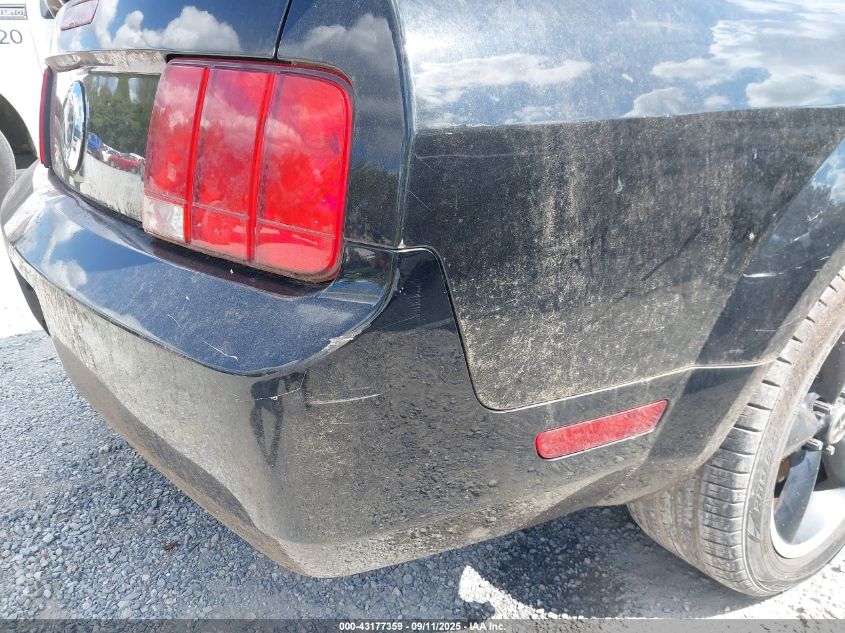 2007 Ford Mustang V6 Deluxe/V6 Premium VIN: 1ZVFT80N175311720 Lot: 43177359