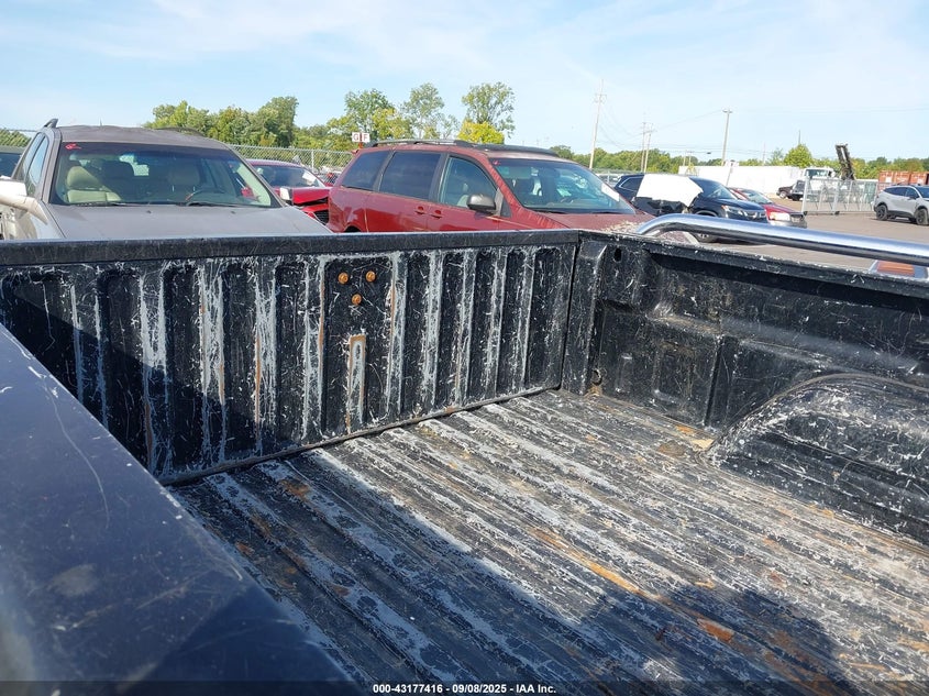 2000 Chevrolet Silverado 1500 VIN: 1GCEC14W4YZ199076 Lot: 43177416