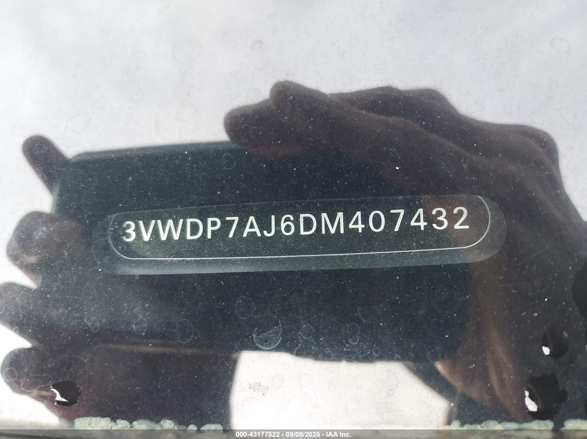 2013 VOLKSWAGEN JETTA 2.5L SE - 3VWDP7AJ6DM407432