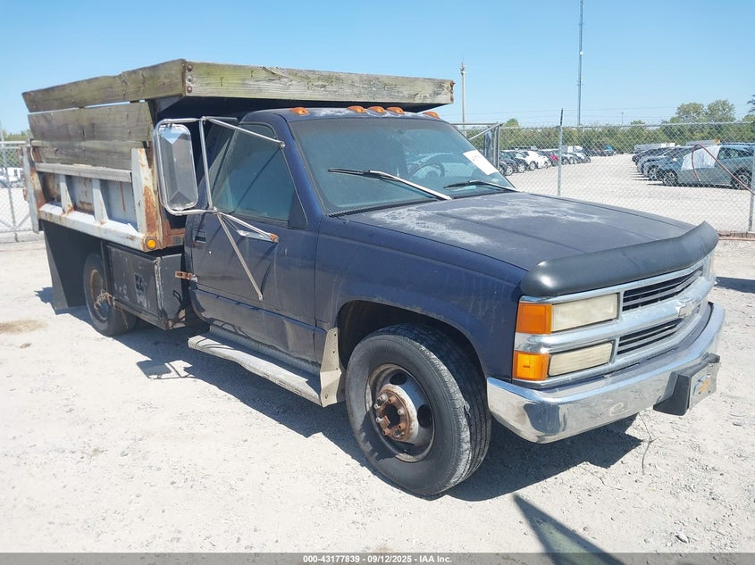 1GBJC34R8TE215241 1996 Chevrolet Gmt-400 C3500 auction photo 1
