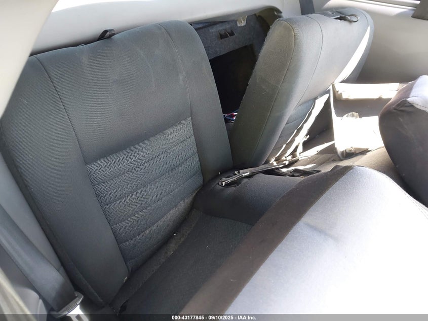 2004 Ford Mustang Gt VIN: 1FAFP42X64F131417 Lot: 43177845