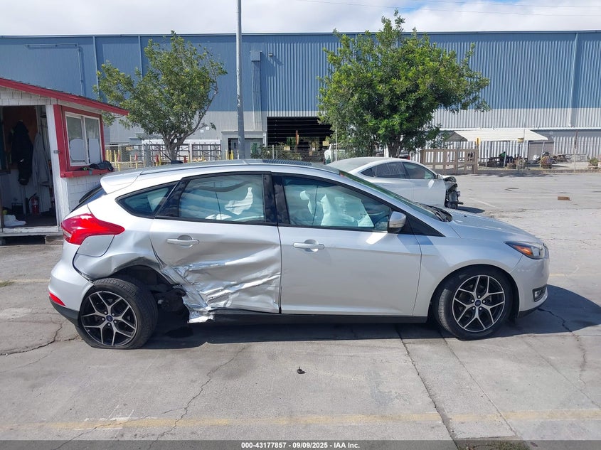 2017 FORD FOCUS SEL - 1FADP3M21HL225070