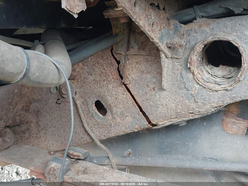 2010 Chevrolet Silverado 1500 Lt VIN: 3GCRKSE32AG142203 Lot: 43178103