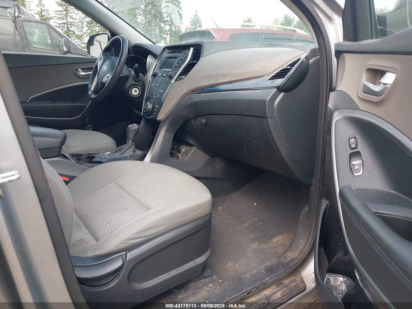 2016 HYUNDAI SANTA FE SE - KM8SMDHF9GU162155