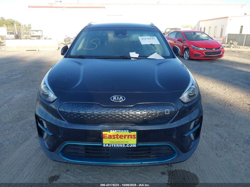 2021 KIA NIRO EV EX KNDCC3LGXM5102588
