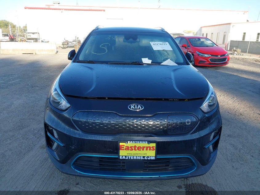 2021 KIA NIRO EV EX KNDCC3LGXM5102588