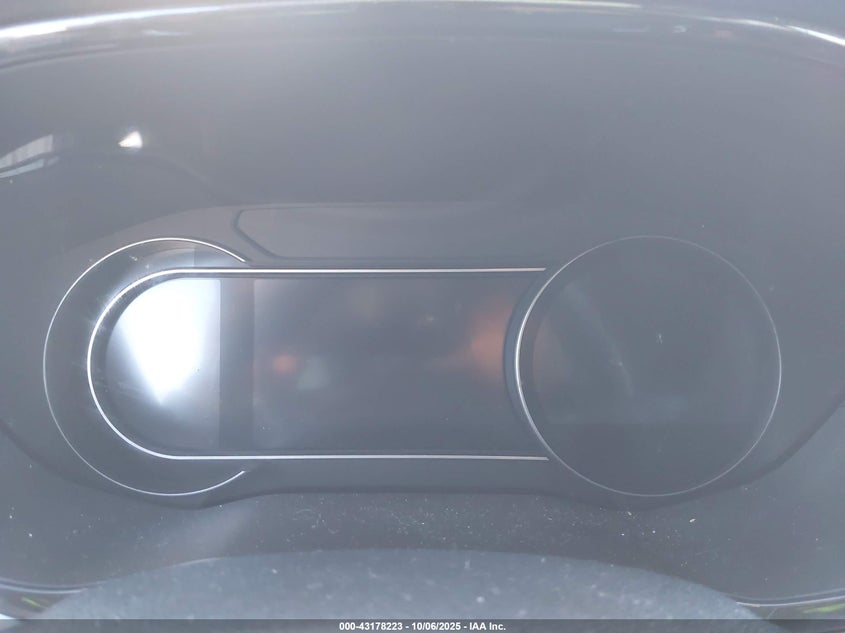 2021 KIA NIRO EV EX KNDCC3LGXM5102588