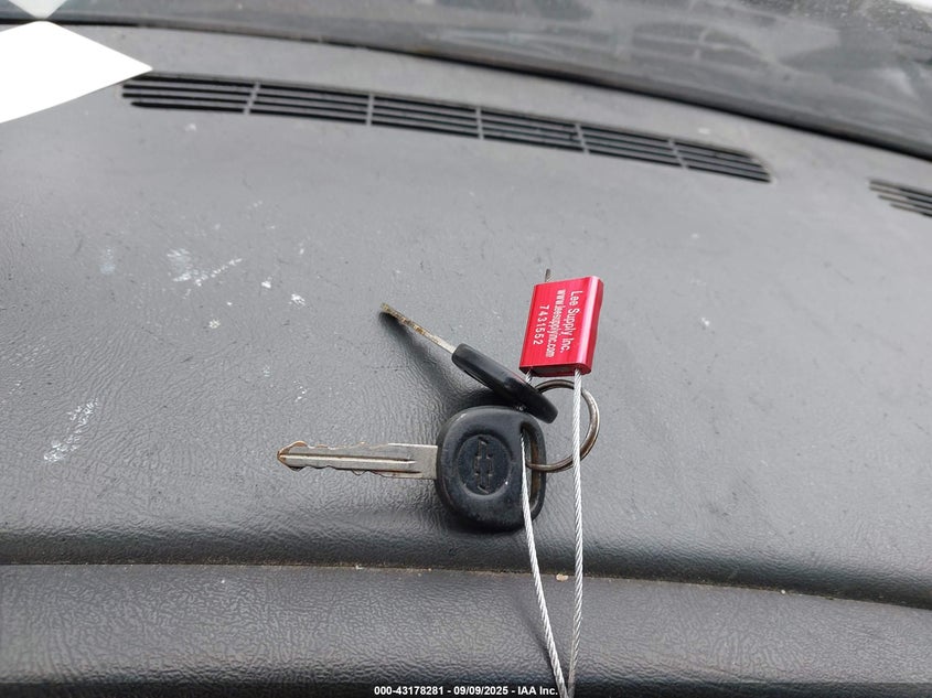 2003 Chevrolet Silverado 1500 Work Truck VIN: 1GCEK14X73Z214481 Lot: 43178281