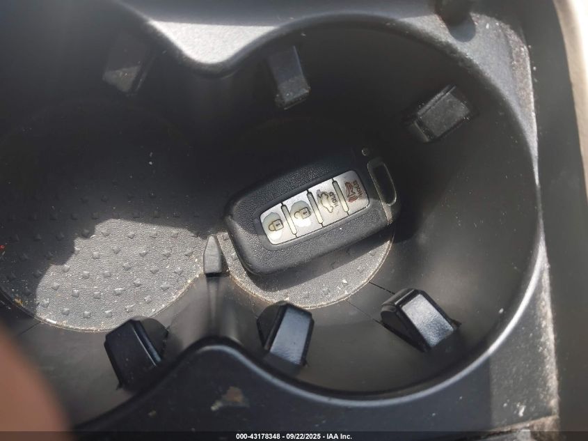 2013 Hyundai Genesis 3.8 VIN: KMHGC4DD6DU220912 Lot: 43178348