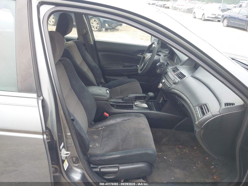 1HGCP2F43AA125179 2010 HONDA ACCORD photo no. 5