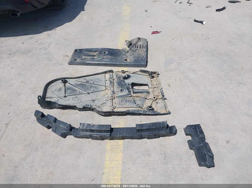 2023 LEXUS IS 300 - JTHDA1D21P5124550