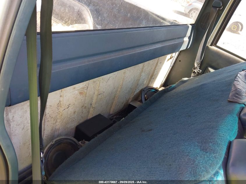 1994 Chevrolet Gmt-400 C1500 VIN: 1GCEC14K6RE200881 Lot: 43178667