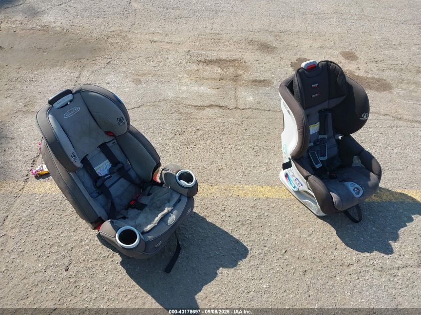 2010 Dodge Grand Caravan Sxt VIN: 2D4RN5D1XAR159711 Lot: 43178697