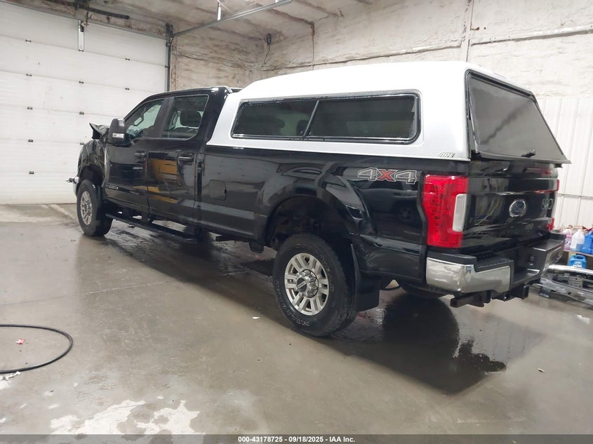 1FT8W3BT3JEB24682 2018 FORD F350 photo no. 3