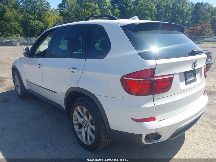 5UXZV4C57CL747281 2012 BMW X5 photo no. 3