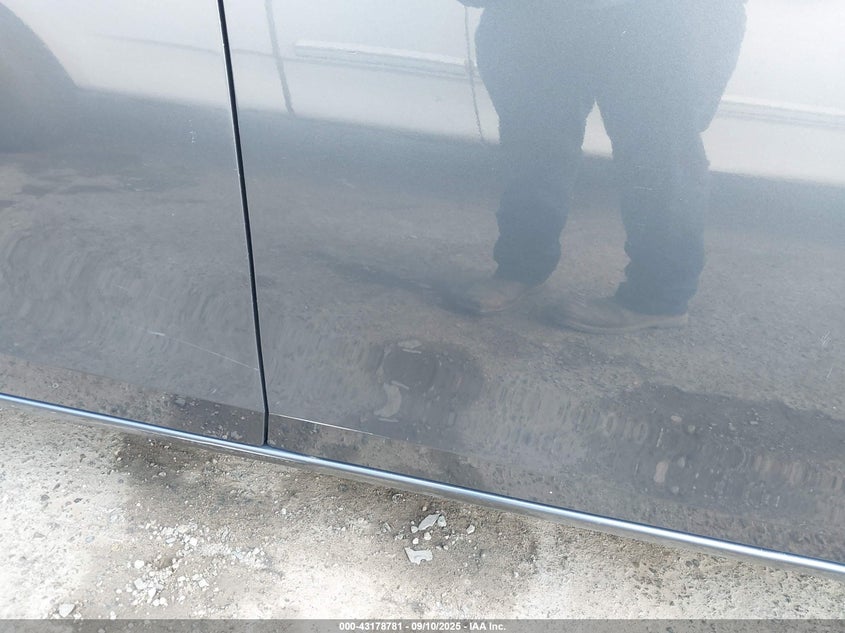 2018 TOYOTA COROLLA L/LE/XLE/SE/XSE - 5YFBURHE5JP813892