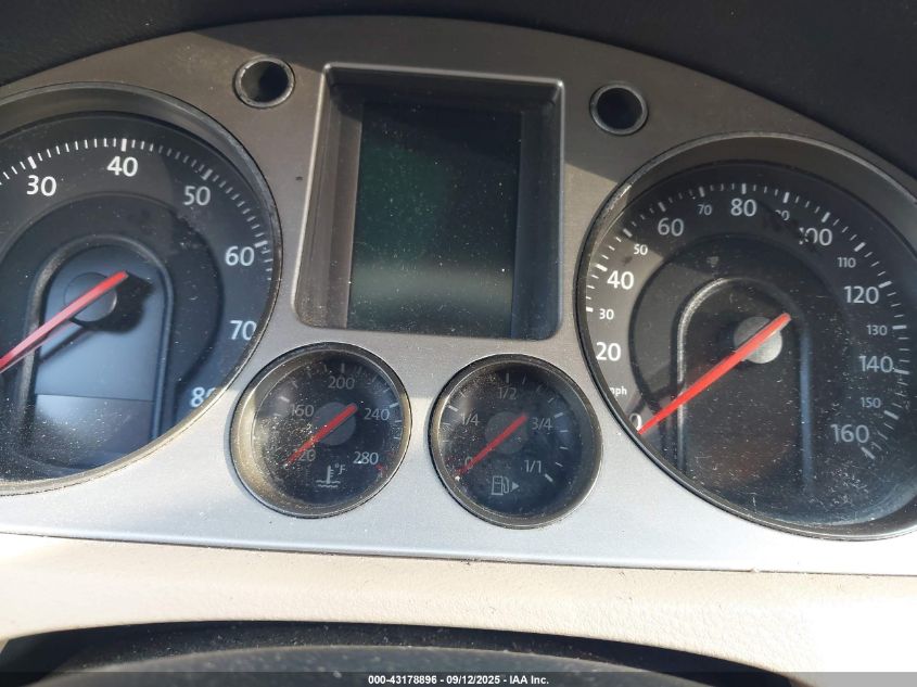 2008 Volkswagen Passat Komfort VIN: WVWAK73C18P083860 Lot: 43178896