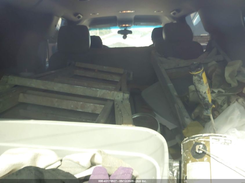 2013 Chevrolet Suburban 1500 Lt VIN: 1GNSCJE02DR268622 Lot: 43178927