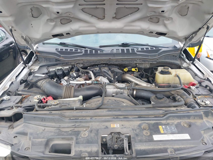 2019 Ford F-350 Chassis Xl VIN: 1FDRF3GT4KEG42262 Lot: 43179027