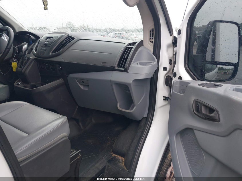 2019 FORD TRANSIT-250 1FTYR1CM7KKB15375