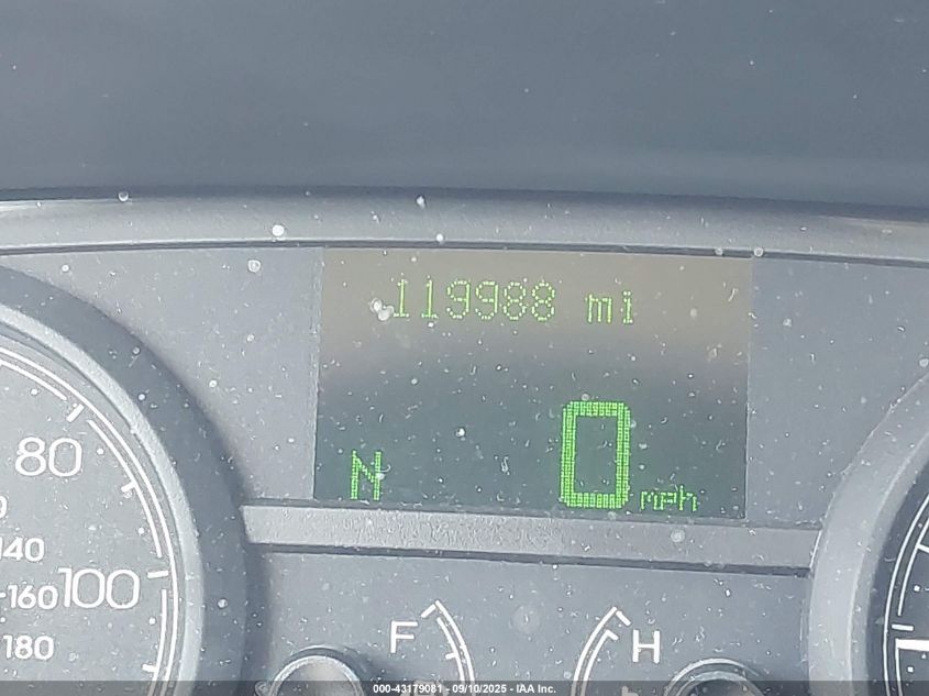 2006 Lincoln Town Car Signature L VIN: 1LNHM85V86Y626640 Lot: 43179081