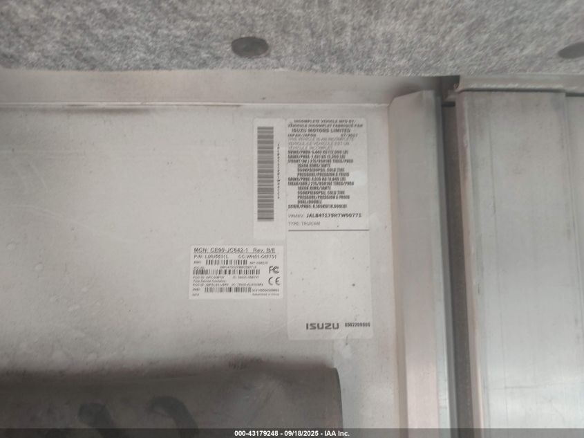 2017 Isuzu Reach VIN: JALB4T179H7W00771 Lot: 43179248