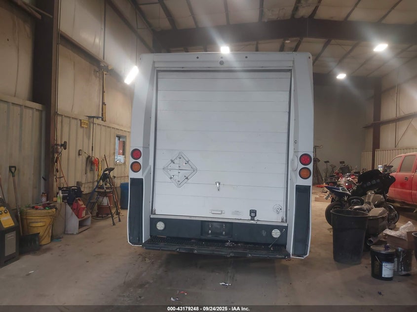 2017 Isuzu Reach VIN: JALB4T179H7W00771 Lot: 43179248