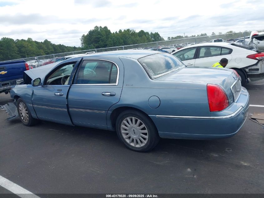 2003 Lincoln Town Car Executive VIN: 1LNHM81W93Y663044 Lot: 43179320