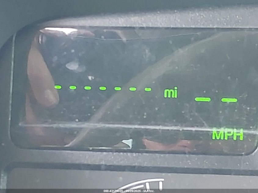 2003 Lincoln Town Car Executive VIN: 1LNHM81W93Y663044 Lot: 43179320