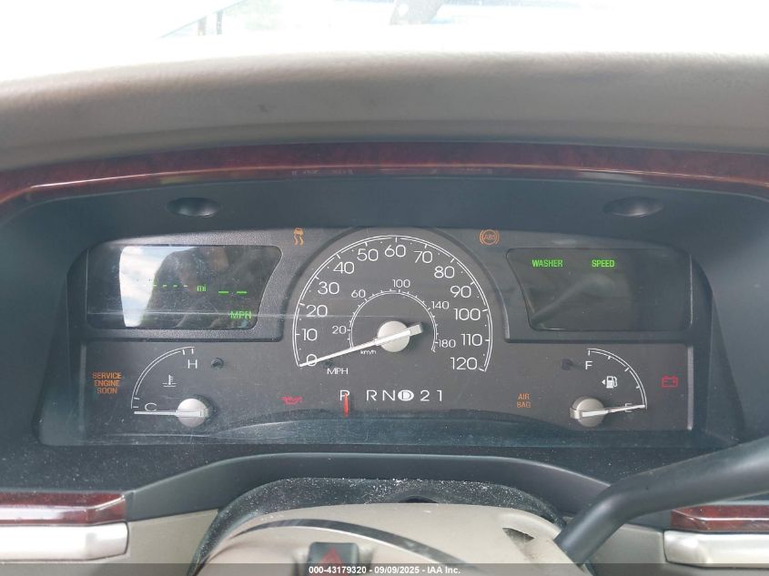 2003 Lincoln Town Car Executive VIN: 1LNHM81W93Y663044 Lot: 43179320