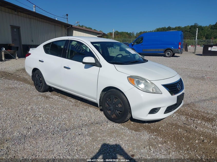 2014 NISSAN VERSA 1.6 SV - 3N1CN7AP3EL818113