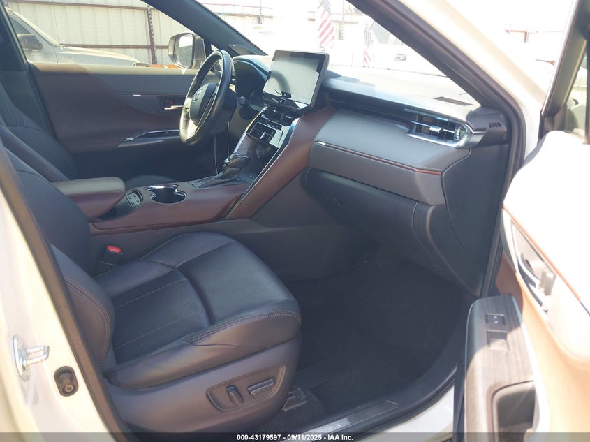 2021 TOYOTA VENZA LIMITED JTEAAAAH2MJ010410