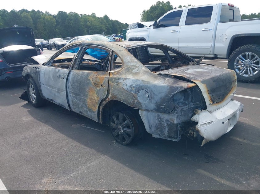 2005 Buick Lacrosse Cxl white sedan gasoline 2G4WD532351345474 photo #4