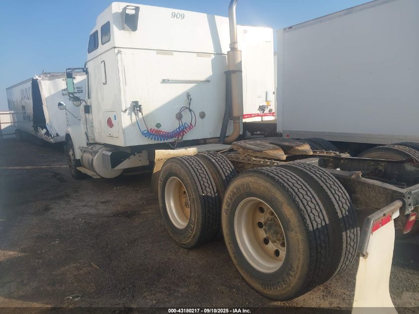 2004 International 9900 9900I VIN: 3HSCHAPR24N017502 Lot: 43180217