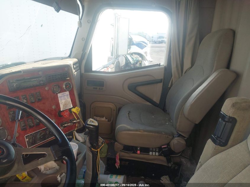 2004 International 9900 9900I VIN: 3HSCHAPR24N017502 Lot: 43180217