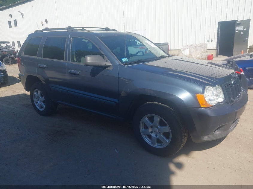 1J8HR48M18C174945 2008 Jeep Grand Cherokee Laredo auction photo 1